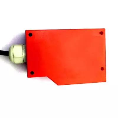 激光對(duì)射光電開(kāi)關(guān)E3F-30L30C0NPN常開(kāi)三線(xiàn)制導(dǎo)線(xiàn)1.5M